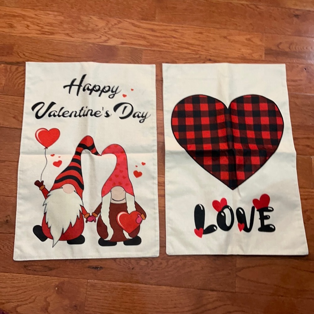 New Set/2 Valentine’s Day garden flags - Picture 1 of 3